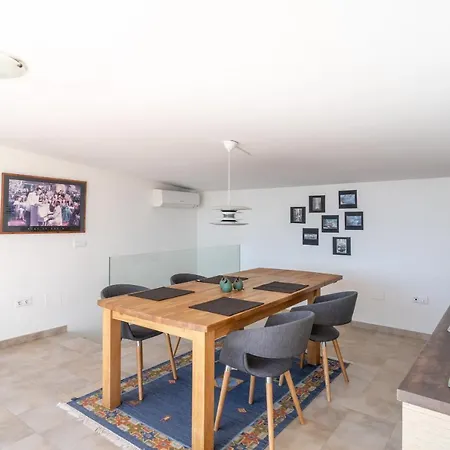 בית נופש Seaview Punta Lara Casasol נרחה